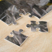 Gelbe wild lebende Blume in Rockölmalereien Puzzle (Seite)