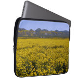 Gelbe Wildblume Laptopschutzhülle (Vorne Rechts)