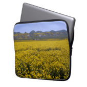 Gelbe Wildblume Laptopschutzhülle (Vorderseite Links)