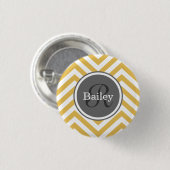 Gelbe Zickzack Monogramm Button (Vorne & Hinten)