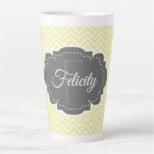 Gelbe Zickzack Personalisierte Latte-Tasse Milchtasse (Vorderseite)