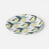 Gelbe Zitronen in Aquarellfarben Nahtloses Muster Pappteller (Schrägansicht)