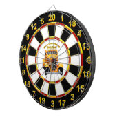 Gelber alter Roadster mit goldschwarzer Forelle Dartscheibe (Vorderseite rechts)