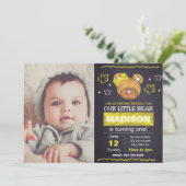 Gelber Bär Geburtstag Einladung mit Foto (Stehend Vorderseite)