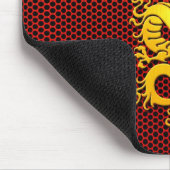 Gelber chinesischer Drache auf Stahlmasche Mousepad (Ecke)