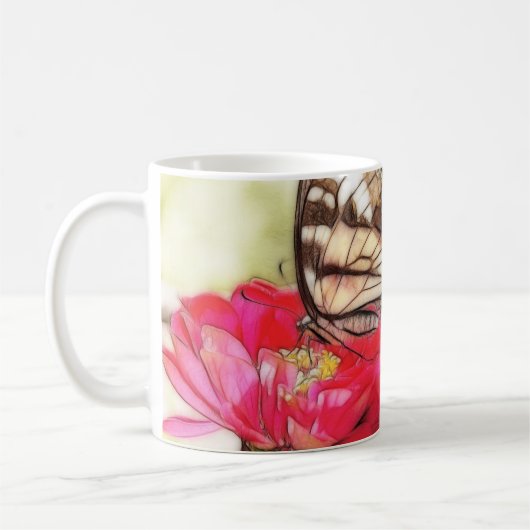 Gelber Frackschmetterling auf einem Zinnia Kaffeetasse (Links)