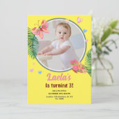 Gelber Geburtstag Schmetterling Einladung mit Foto (Stehend Vorderseite)