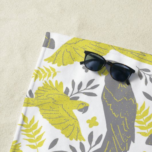 Gelber Grauer Arenapfel Zeichnend tropisches Muste Strandtuch (Beispiel)