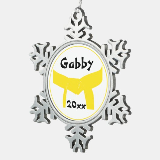 Gelber Gürtel für Kampfkunst Schneeflocken Zinn-Ornament (Rechts)