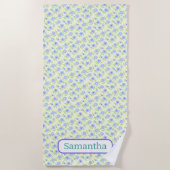 Gelber Hintergrund Happy Blume Strandtuch (Vorderseite)