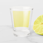 gelber Hintergrund mit schwarzer Grenze Schnapsglas (Rückseite)