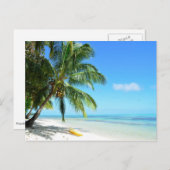 Gelber Kajak am weißen Sandstrand Postkarte (Vorne/Hinten)