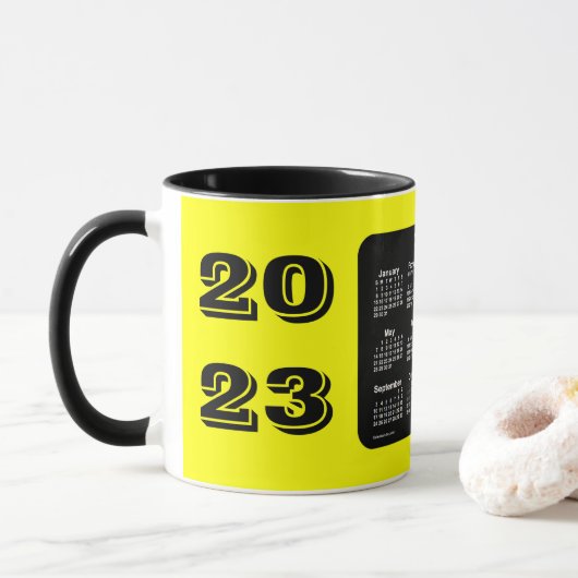 Gelber Kalender 2023 von Janz Tasse (Mit Donut)