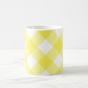 Gelber Karo-karierte klassische weiße Tasse