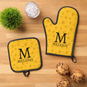 Gelber Käseschnitt, kundenspezifisch monogramm Ofenhandschuh & Topflappen-Set