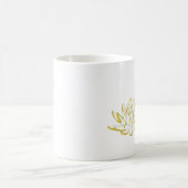 Gelber Lotus Aquarellblume minimalistisch Kaffeetasse (Mittel)