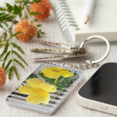 Gelber Mandevilla-Acryl-Schlüsselanhänger Schlüsselanhänger (Vorderseite rechts)