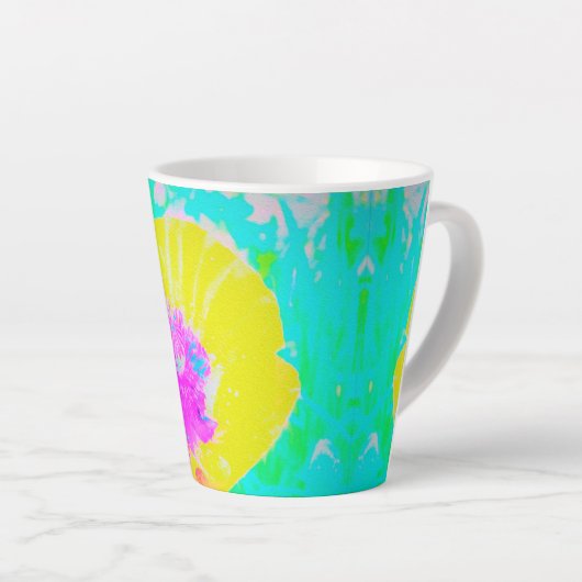 Gelber Mohn mit Hot-Pink-Mitte auf Türkis Milchtasse (Rechte Ecke)