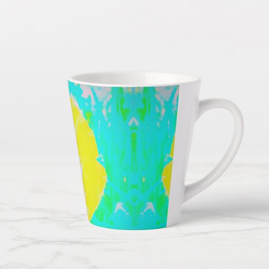 Gelber Mohn mit Hot-Pink-Mitte auf Türkis Milchtasse (Rechts)