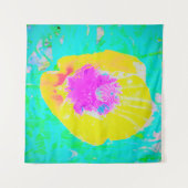 Gelber Mohn mit Hot-Pink-Mitte auf Türkis Wandteppich (Vorderseite (Horizontal))