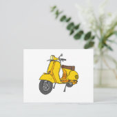 Gelber Motorroller Postkarte (Stehend Vorderseite)