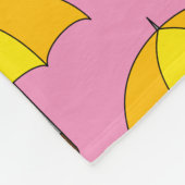Gelber Regenschirm Fleecedecke (Ecke)
