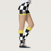 Gelber Rennwagen: Schachbrett-Flagge Leggings (Rechts)