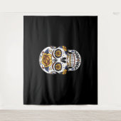 Gelber Rosenzucker-Schädel auf schwarz Wandteppich (Vorderseite)