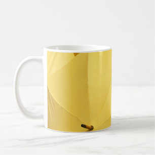 Gelber Schirm Kaffeetasse
