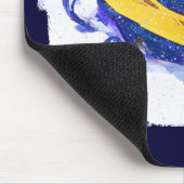 Gelber Snowmobile im Blizzard Mousepad (Ecke)