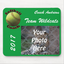 Gelber Softball-Trainer Mousepad