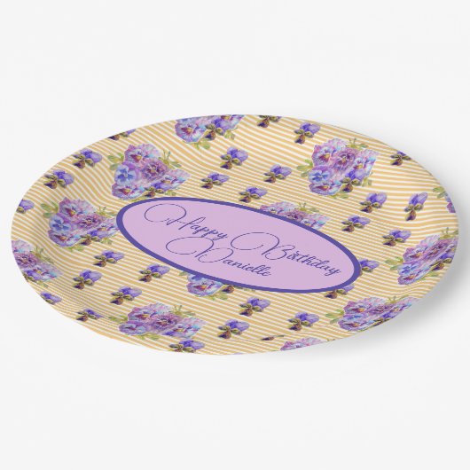 Gelber Streifen Shabby Chic Blumengeburt Pappteller (Schrägansicht)