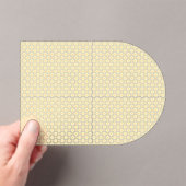 gelber und weißer Hintergrund mit kleinen Kreisen Acryleinladungen (Insitu (Handheld))