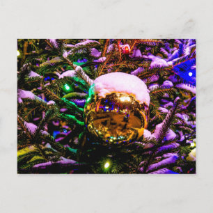 Gelber Weihnachtsbaum-Schmuckball Postkarte