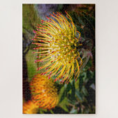 Gelbes Button Kissen Kula Puzzle (Vertikal)