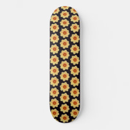 Gelbes Dahlia-Blumenmuster auf schwarz Skateboard