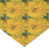 Gelbes Daisy-Blume-Muster Kurzer Tischläufer (Ecke)