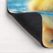 Gelbes Duckling in einem Ruderboot Mousepad (Ecke)