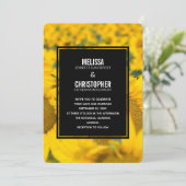 Gelbes Feld der Sonnenblumen Hochzeit Einladung (Stehend Vorderseite)