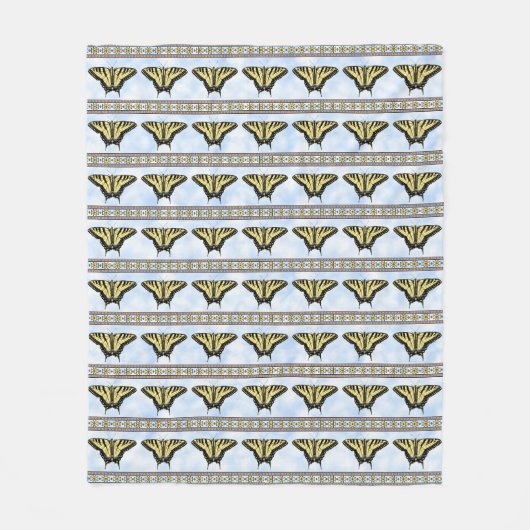 Gelbes Frack Butterfly Blue Sky Medium Fleecedecke (Vorderseite)