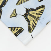 Gelbes Frack Schmetterlinge Blue Sky Medium Fleecedecke (Ecke)