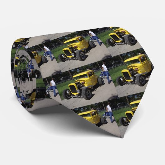 Gelbes frisiertes Auto Krawatte (Gerollt)