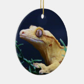 Gelbes Gecko-Stillstehen mit Haube Keramikornament (Rechts)