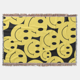 gelbes Gesicht lächelt schwarz Decke