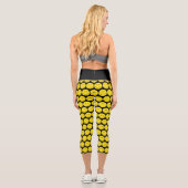 Gelbes Gesicht schwarzes Grinsen Lächeln Capri Leggings (Rückseite)