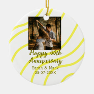 Gelbes goldenes Foto 30. Hochzeitstag Name Keramik Ornament