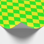 Gelbes grünes Schachbrett Diamantmuster Geschenkpapier (Ecke)