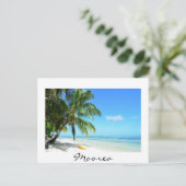 Gelbes Kajak am Strand von Moorea, weißer Text Pos Postkarte (Stehend Vorderseite)