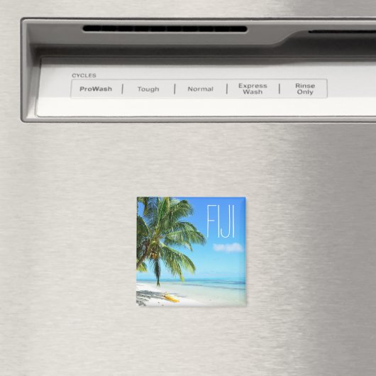 Gelbes Kajak auf einem Textrahmen am Fiji-Platz Magnet (In Situ (Geschirrspüler))