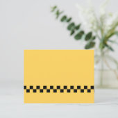Gelbes kariertes Muster Postkarte (Stehend Vorderseite)